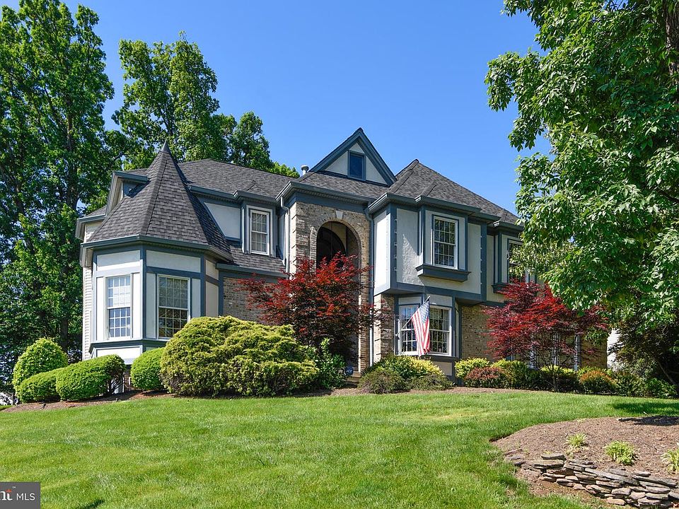 1st image of 43263 Brownstone Ct