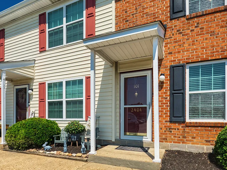 Yorkview Apartments — Photo 22