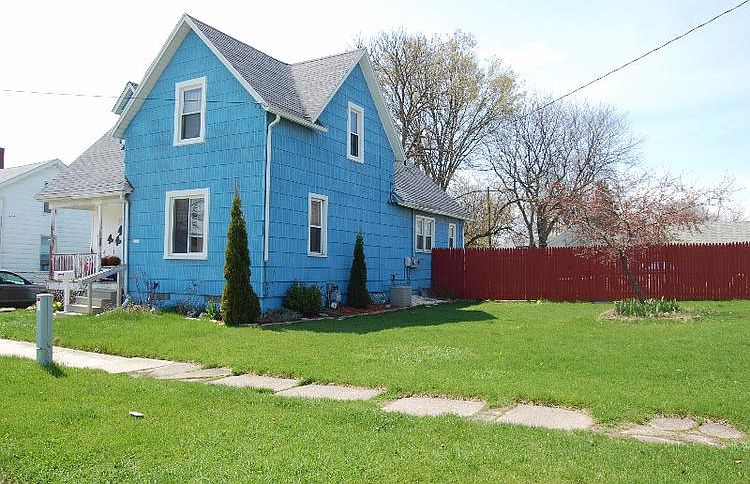 1st image of 1902 S Chilson St