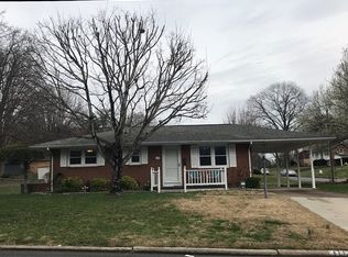 111 Briarwood Dr, Danville, VA 24540