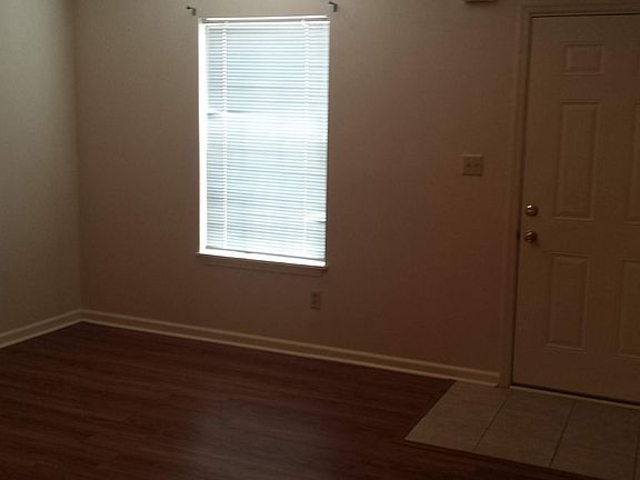 2nd image of 1013 Merrick Dr #B