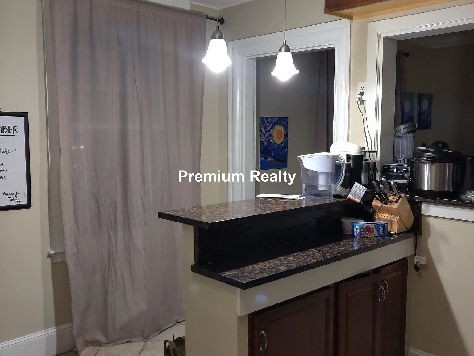 4 bed, 3.0 bath, 2400 sqft, $3,695 — Photo 2