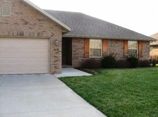 737 N Bluegill St, Nixa, MO 65714