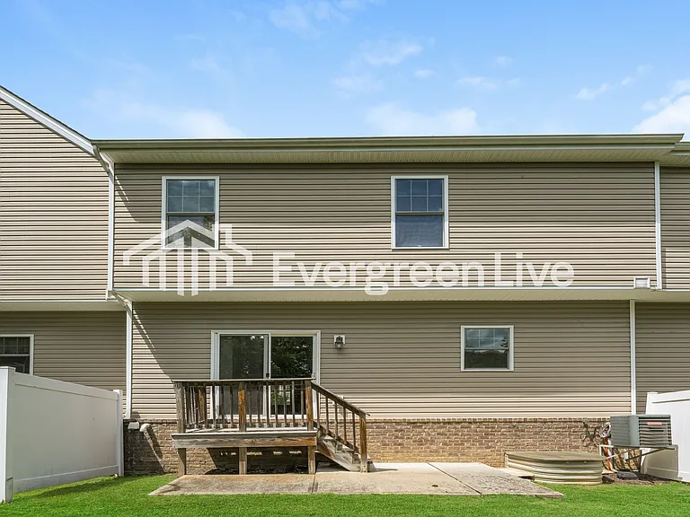 3126 Raintree Dr — Photo 15