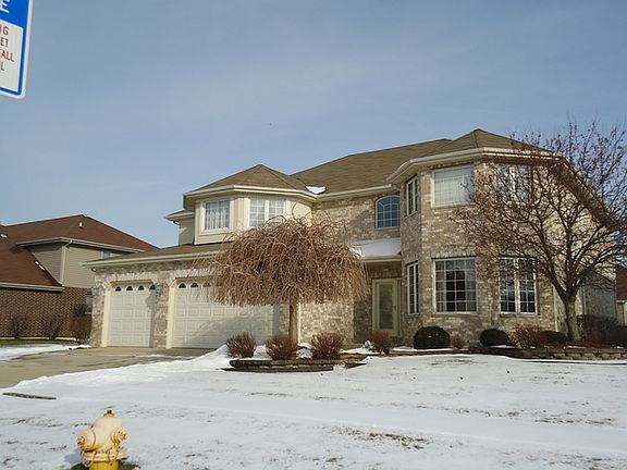 3rd image of 19041 Marycrest Dr