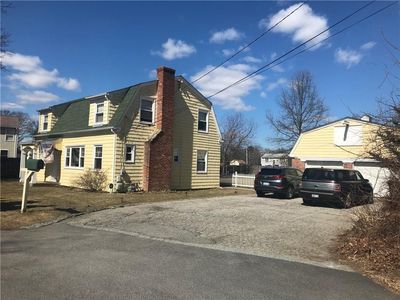 21 Peter St, Warwick, RI, 02886