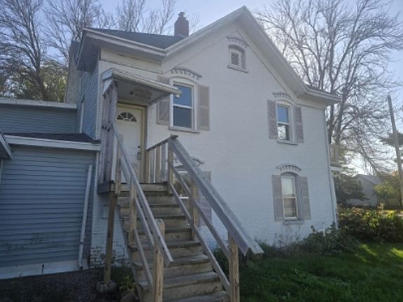 3rd image of 406 N Bridge St #A
