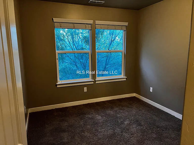122 S 1800 W — Photo 9