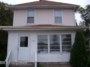 2210 18th Ave #A, Moline, IL 61265