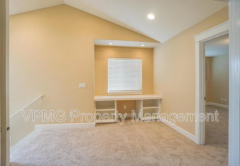 1403 SE 194th Pl — Photo 31