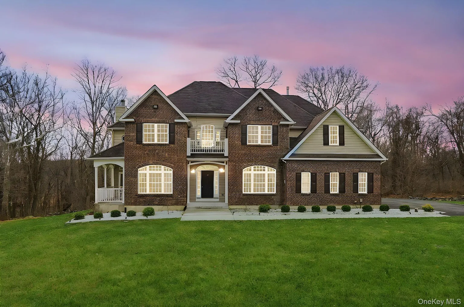 37 Willets Way photo 1