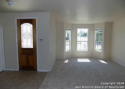 2nd image of 1322 Pearl Fld