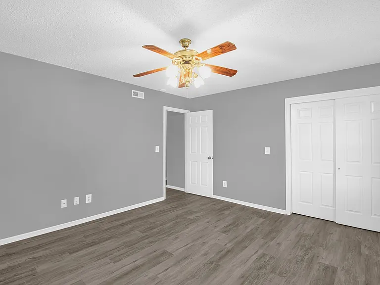 3317 Regents Park Ln #C — Photo 20