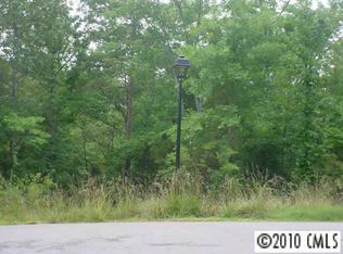 386 Squirrel Ln, Clover, SC 29710