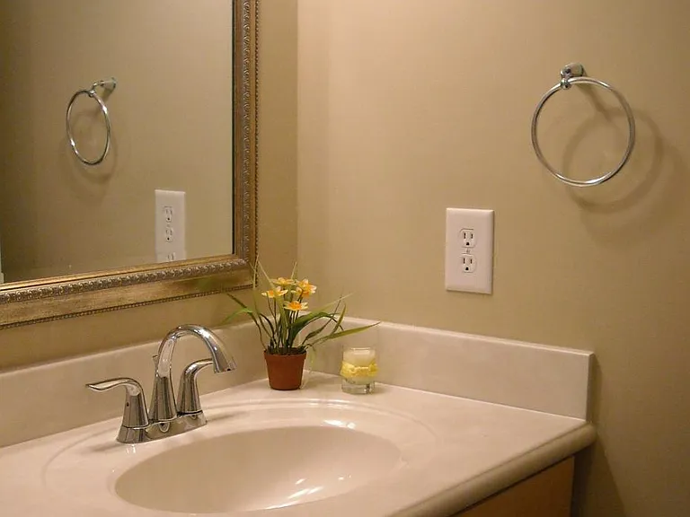 Similar Unit - Left Side Available