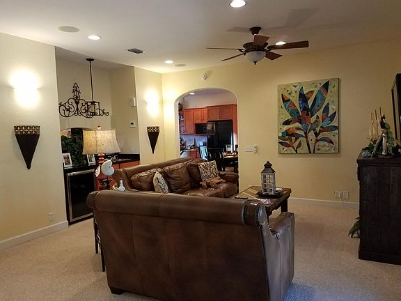 2nd image of 410 Pelican Bay Dr