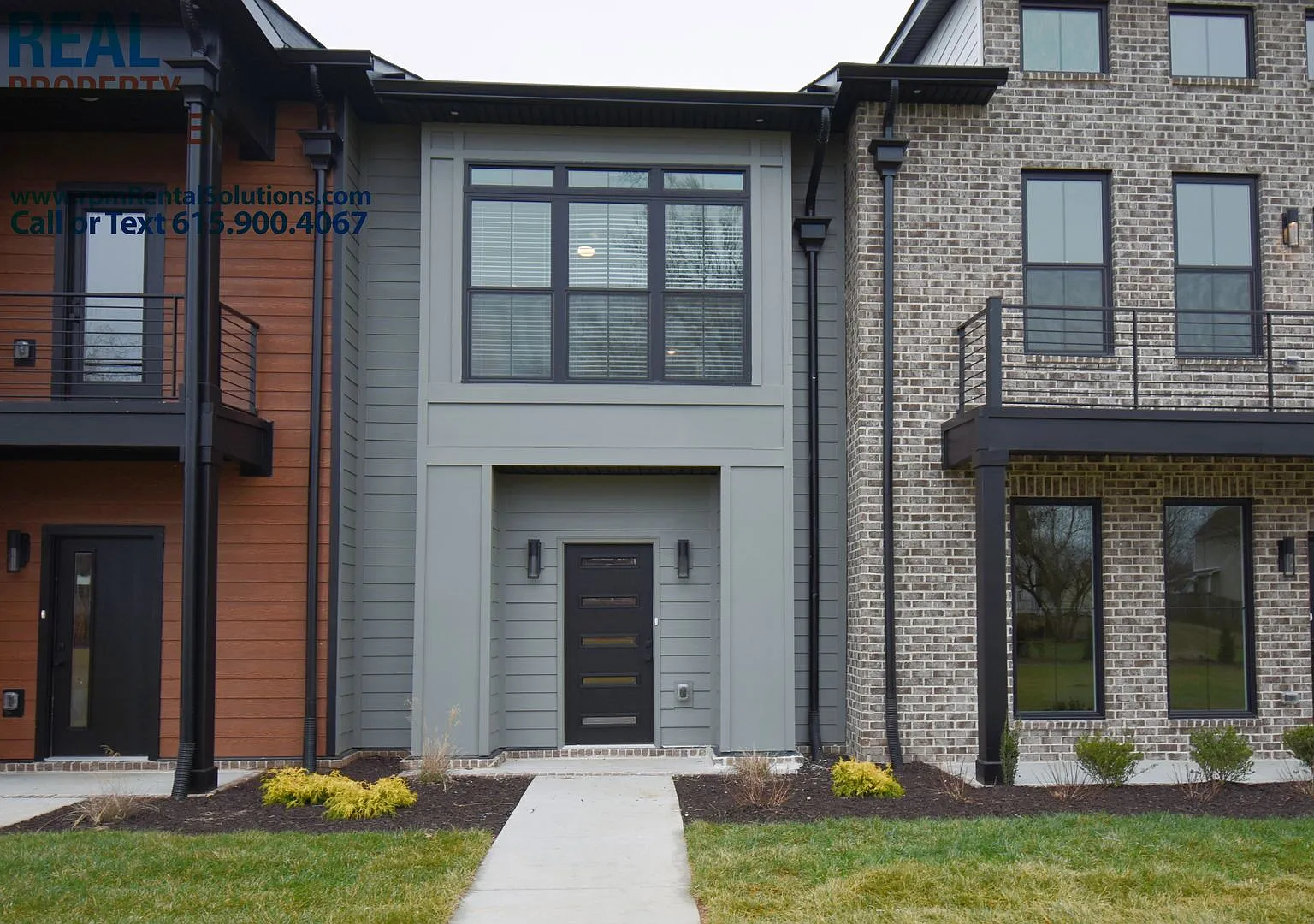 Luxury 2BR townhome in the heart of Murfreesboro- neighborhood pool, hi-speed internet included! — Photo 1