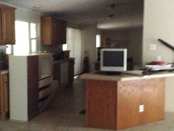 3rd image of 69 Lynnville Ln