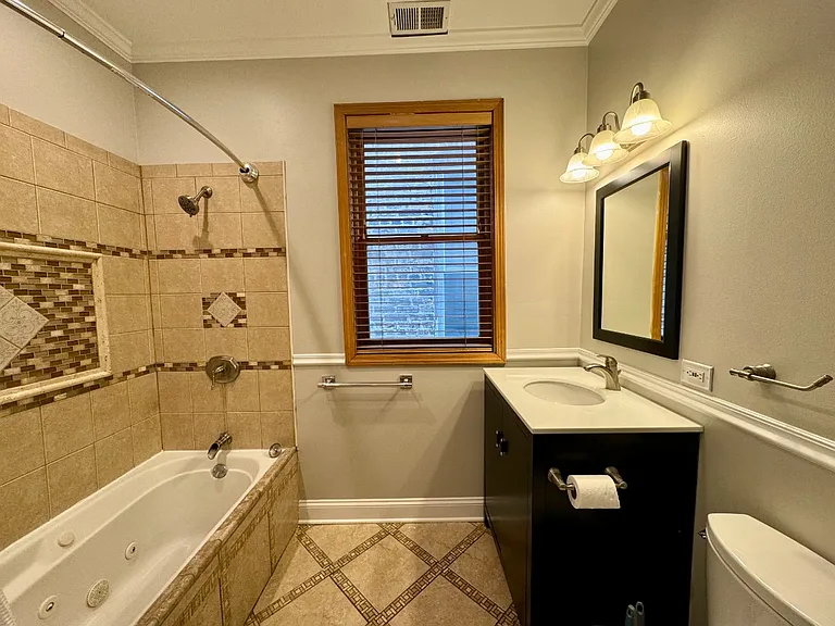 1537 N Fairfield Ave #3 — Photo 20