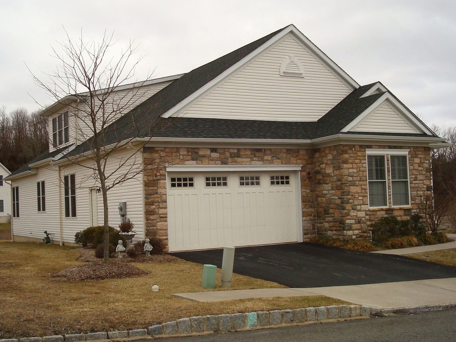 44 Bluffs Ct 44, Hamburg, NJ 07419 Zillow