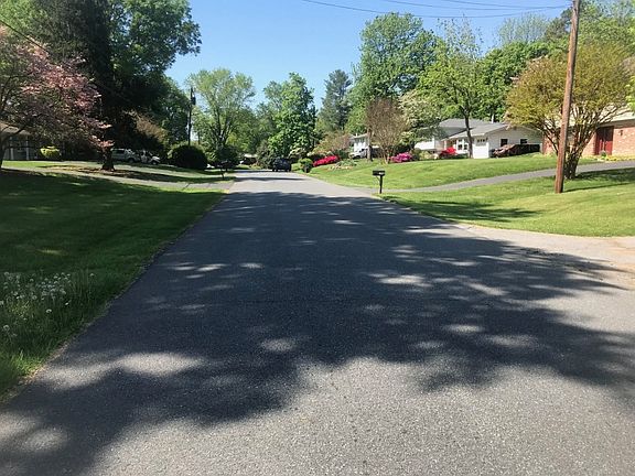 5th image of 17741 Cliffbourne Ln