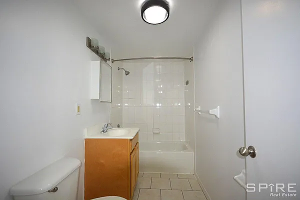 Rented by Spire Group | media 10