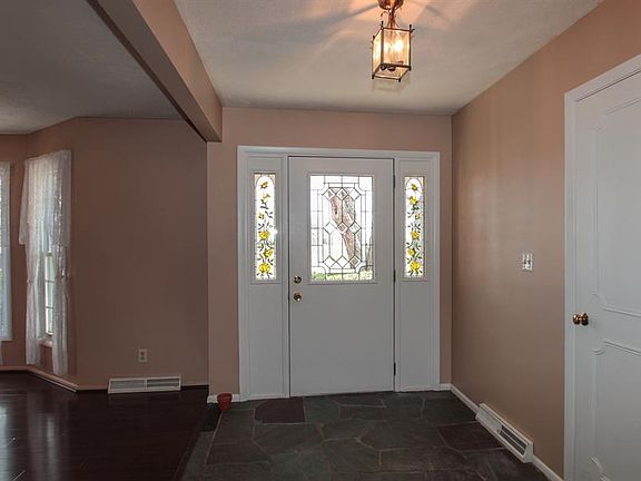 4th image of 5276 S County Road 700 W