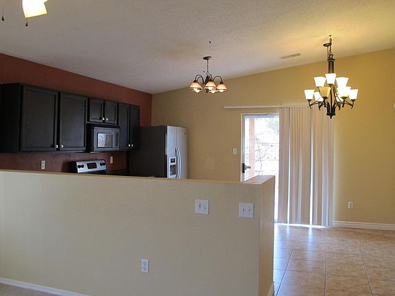 5th image of 10567 Vista Bella Pl NW
