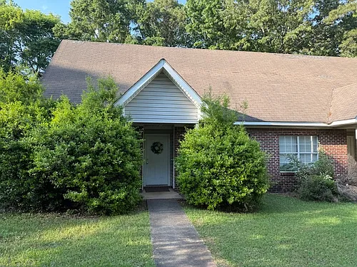 518 Greentree Ter Photo 1