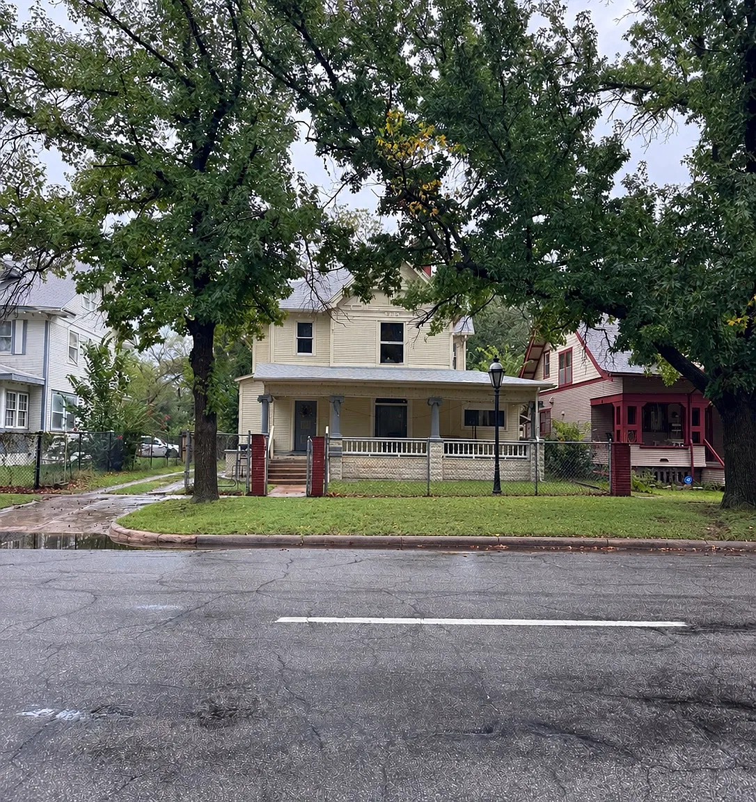 7 bed, 3212 sqft, $600 — Photo 2