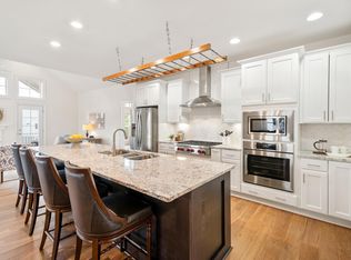 1242 Farrow Dr, Charlottesville, VA 22901