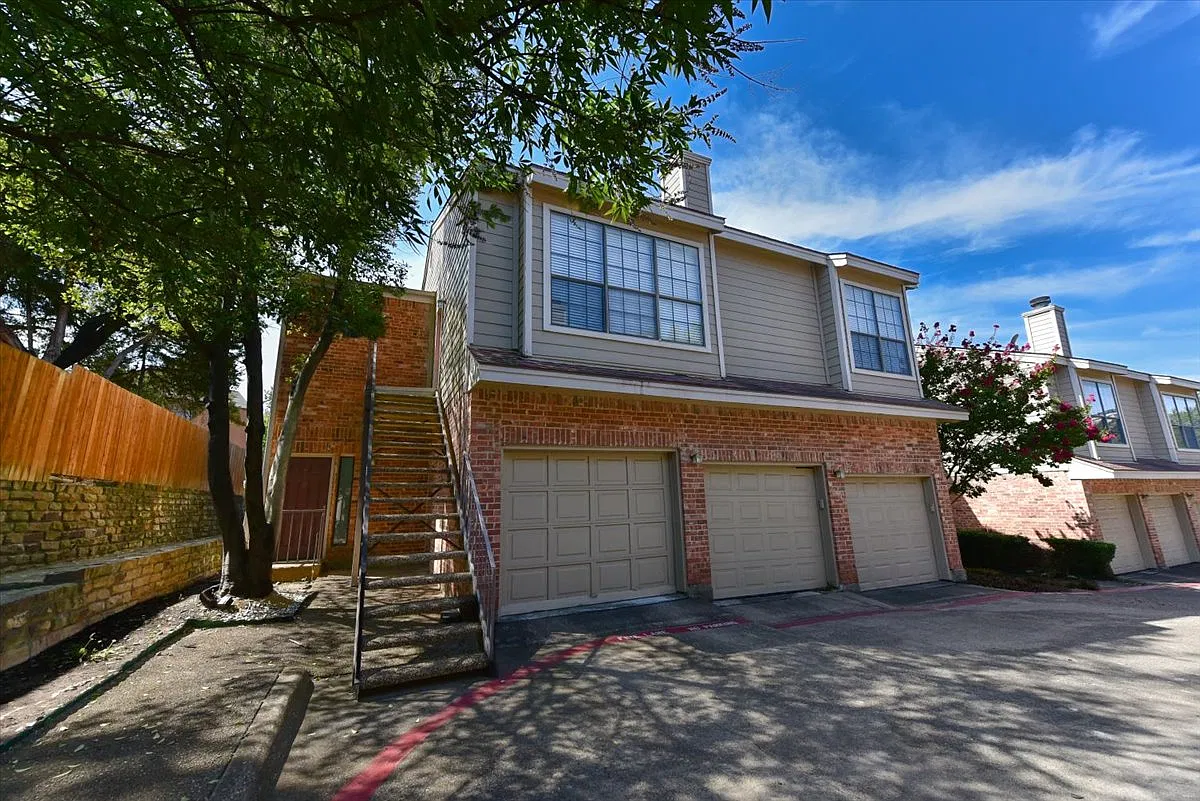 1 bed, 702 sqft, $1,395 — Photo 2