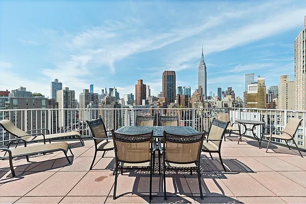 Sold by The Bamberger Group | media 4