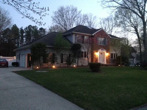 1517 D St NE, Washington, DC 20002