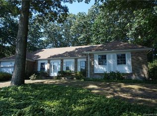 74 Sleepy Hollow Rd, Niantic, CT 06357