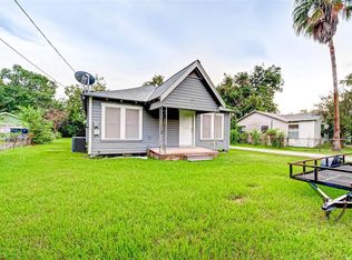 620 Apache St, Houston, TX 77022