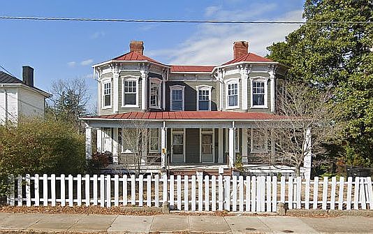 1st image of 719 N Main St