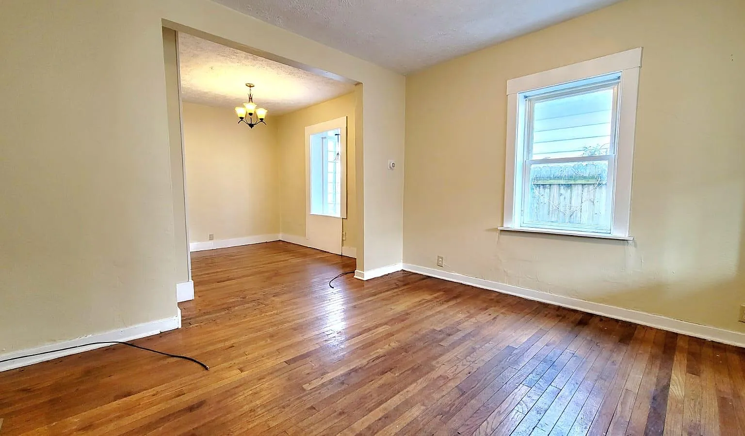 3 bed, 1376 sqft, $1,350 — Photo 3