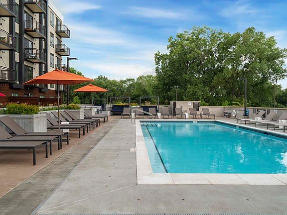 2nd image of 8101 Normandale Lake Blvd Unit 510