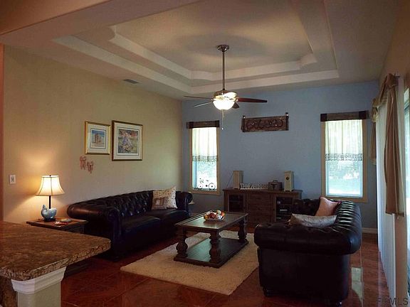 4th image of 43 Saint Andrews Ct