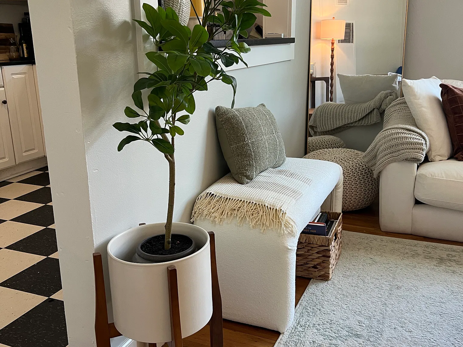 1 bed, 700 sqft, $1,795 — Photo 4
