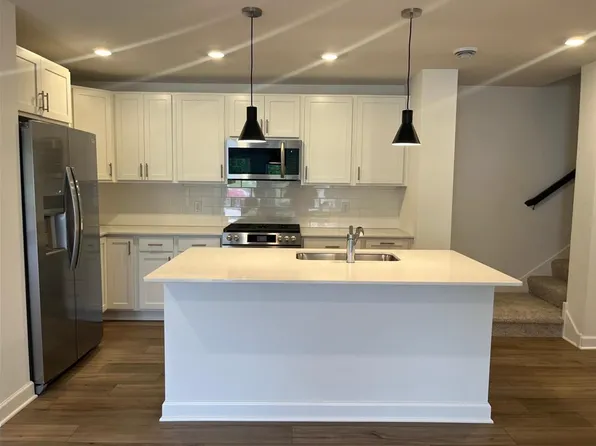 15011 Audrey Ave, Rosemount, MN 55068