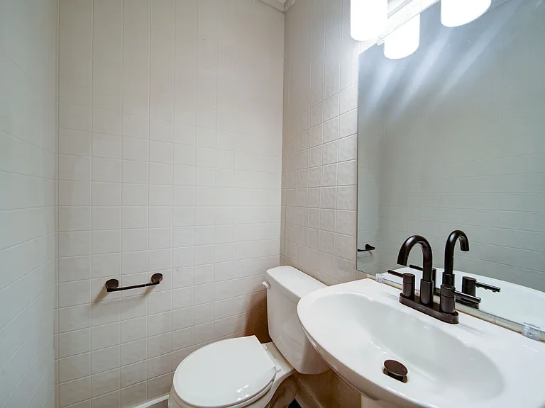 The Manor Townhomes — Photo 6