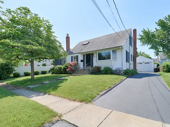 135 Ash Street, Stratford, CT 06615