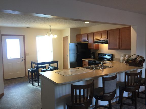 4th image of 7357 Country Village Dr