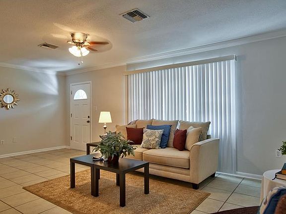 5th image of 658 Oakwood Dr
