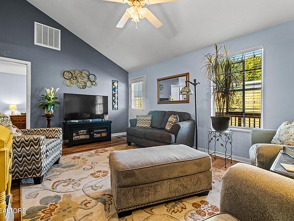 5th image of 4759 Royal Prince Way