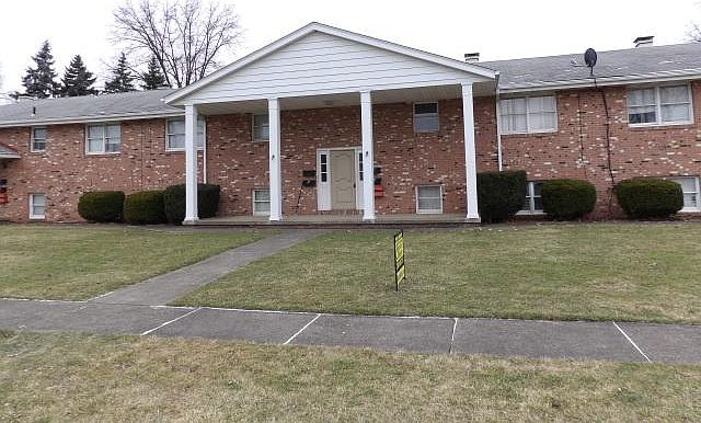 1st image of 1040 Patricia Dr APT 2