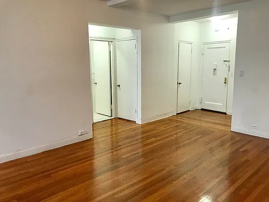 Rented by Living New York | media 10