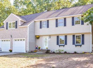 18 Sequoia Rd, Tyngsboro, MA 01879